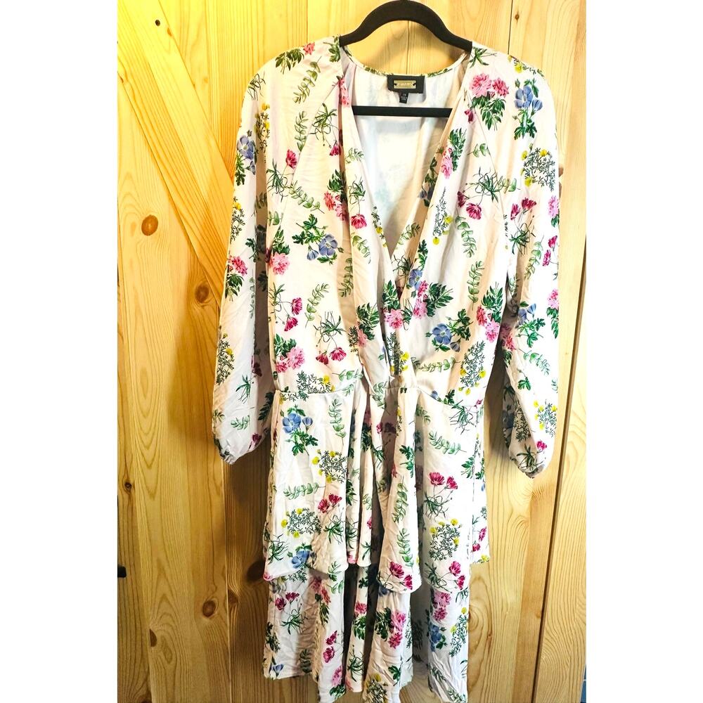 Alexia Admor Layla V-Neck Dress Ivory Ditzy - 1X
